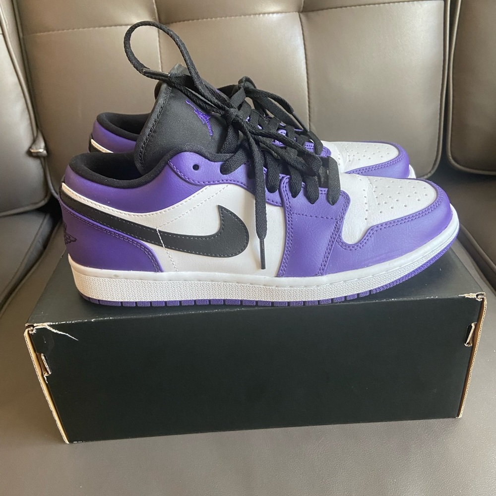 Jordan 1 Low Court Purple